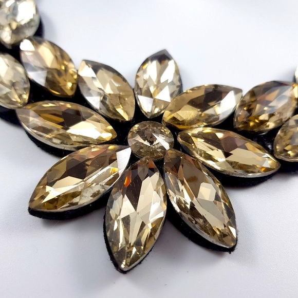 🌈 Stylish Modern crystal necklace - Picture 2 of 5